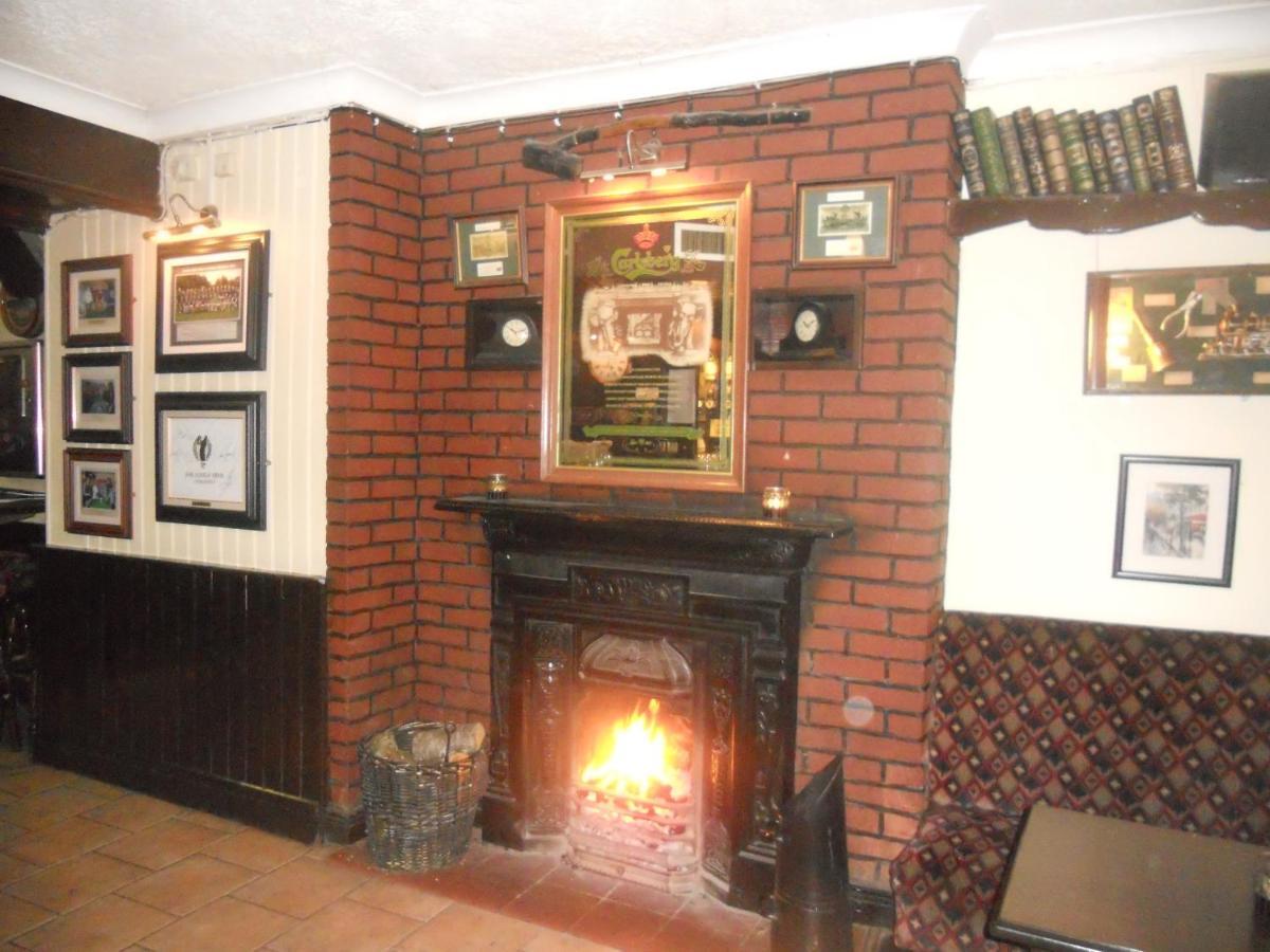 Leitrim Inn Carrick on Shannon 外观 照片