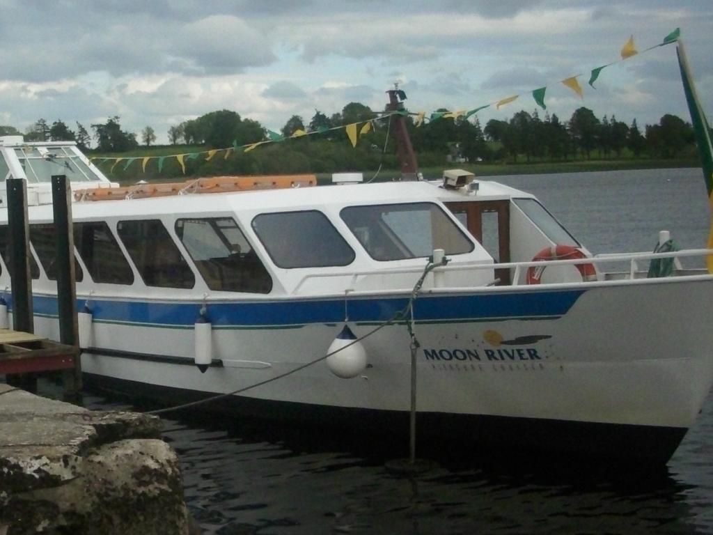 Leitrim Inn Carrick on Shannon 外观 照片