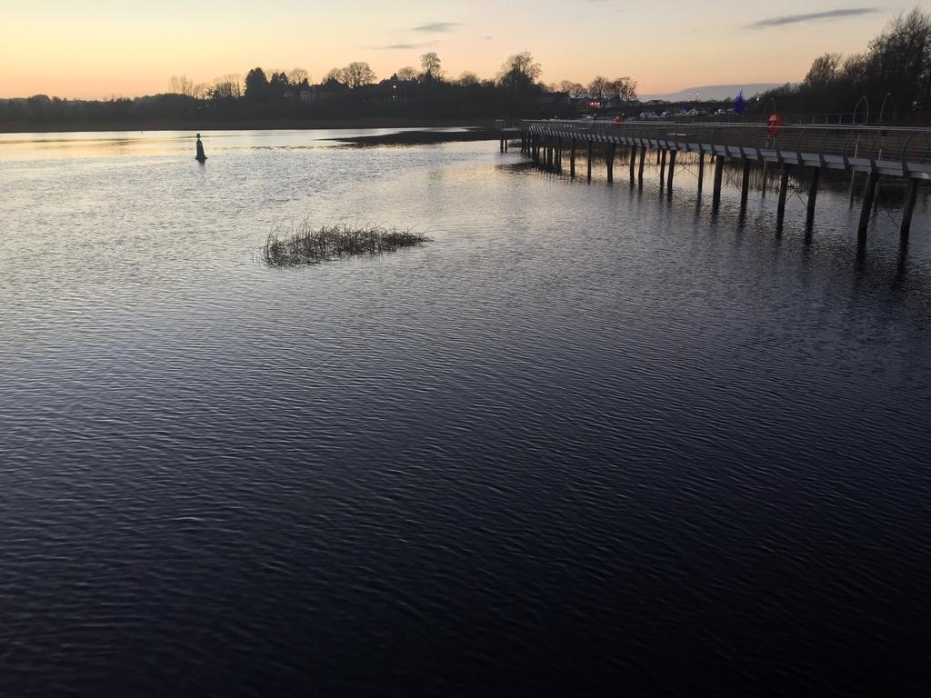Leitrim Inn Carrick on Shannon 外观 照片